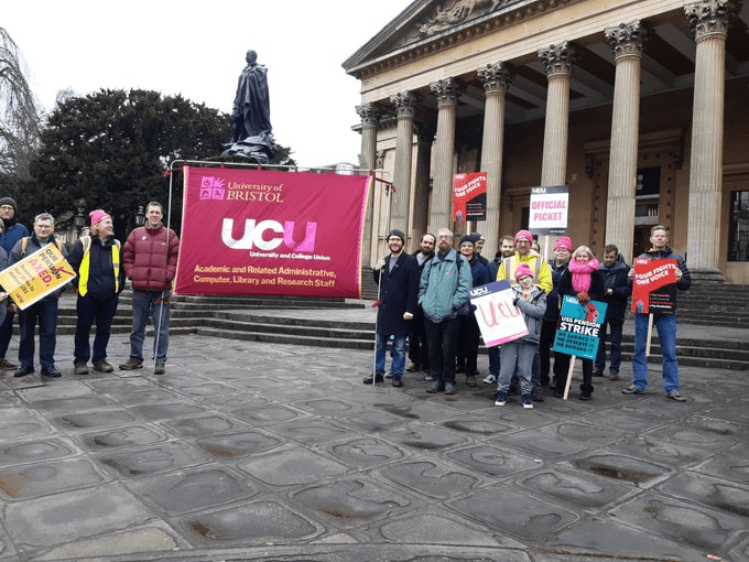 UCU pickets
